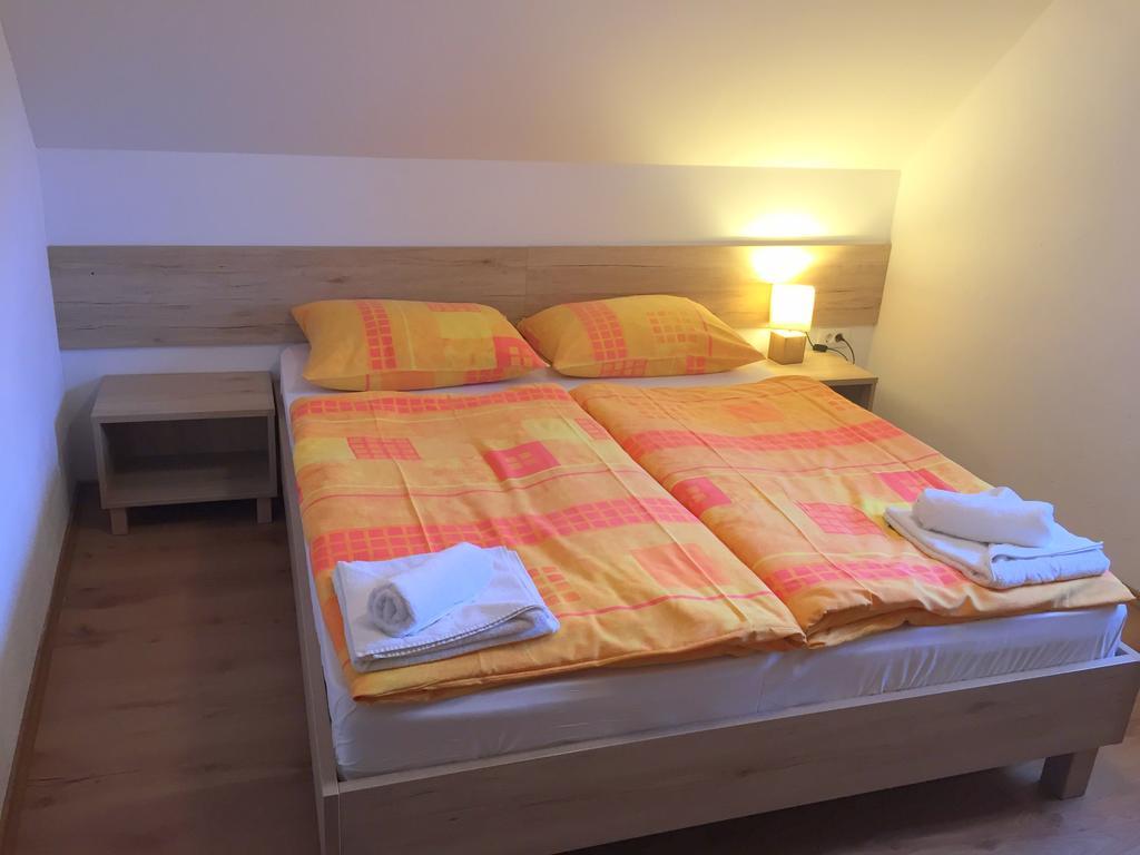 קרנייסקה גורה Apartmaji In Sobe Tina מראה חיצוני תמונה