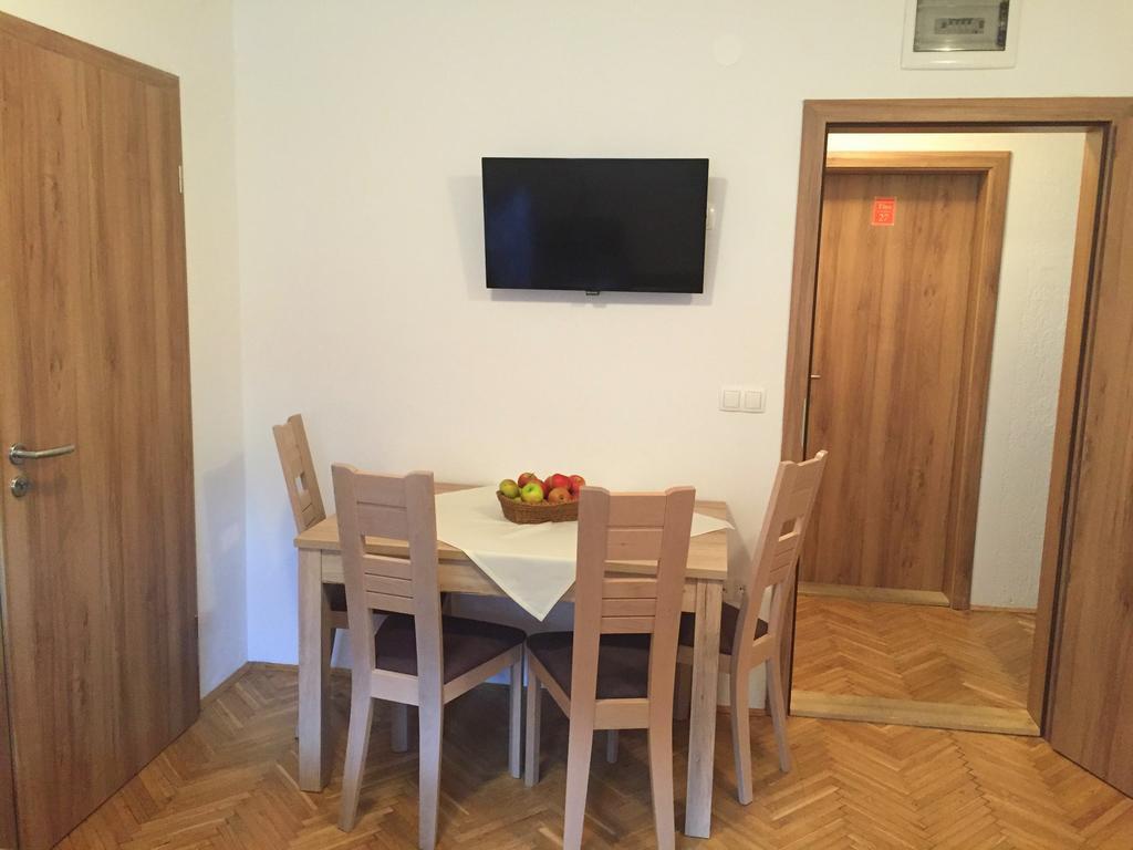 קרנייסקה גורה Apartmaji In Sobe Tina מראה חיצוני תמונה