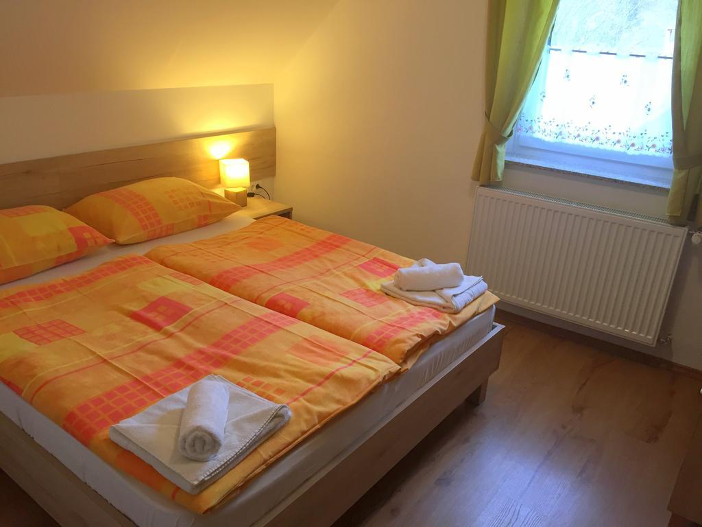 קרנייסקה גורה Apartmaji In Sobe Tina מראה חיצוני תמונה