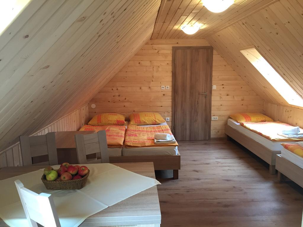 קרנייסקה גורה Apartmaji In Sobe Tina מראה חיצוני תמונה