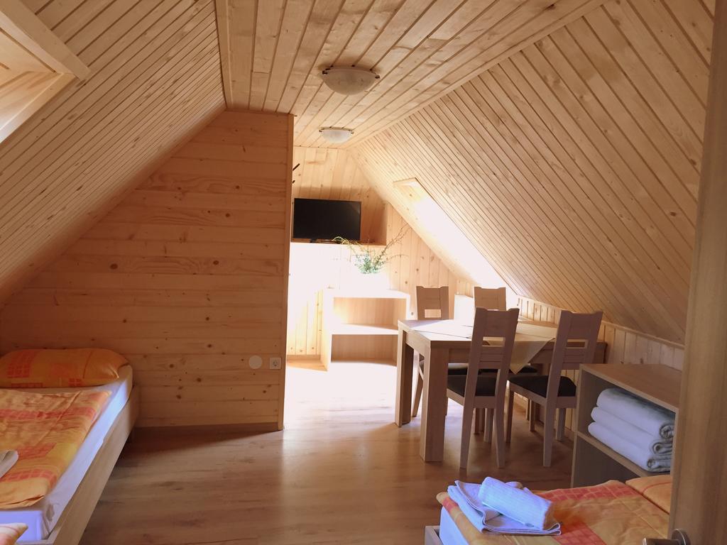 קרנייסקה גורה Apartmaji In Sobe Tina מראה חיצוני תמונה